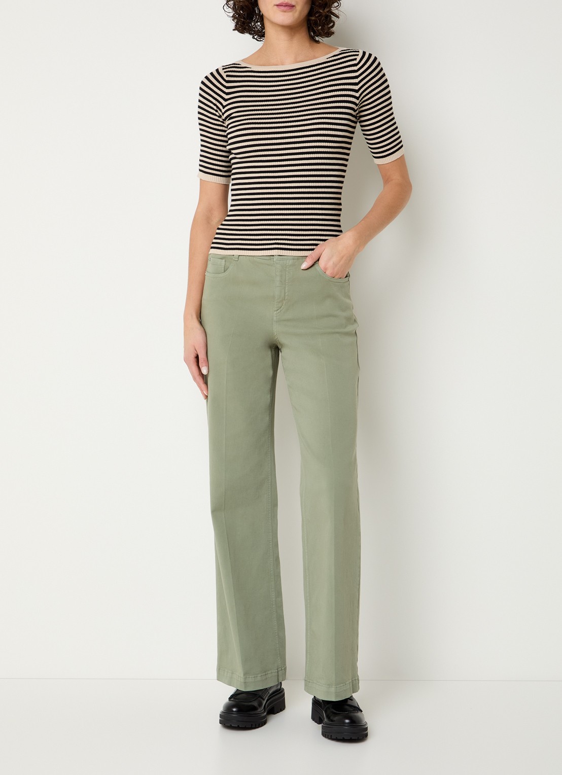 Gardeur Feliza mid waist loose fit jeans met gekleurde wassing - voorkant 3 khaki