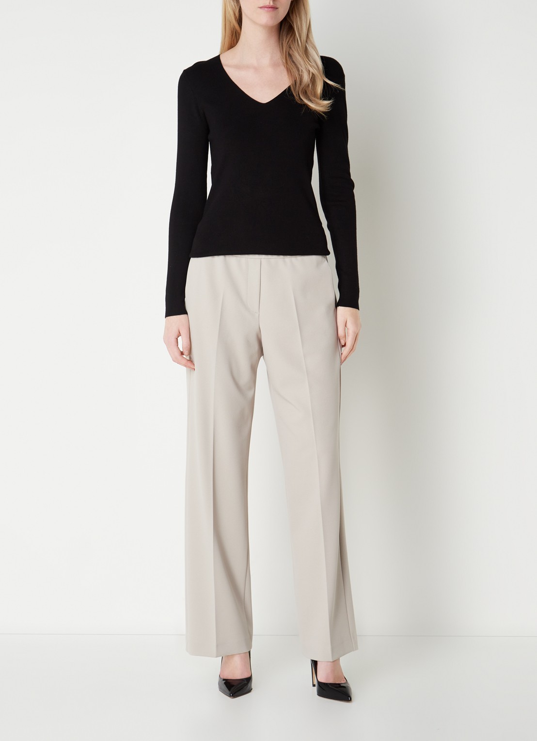Gardeur Franca mid waist wide fit pantalon met persplooi - voorkant 3 zand