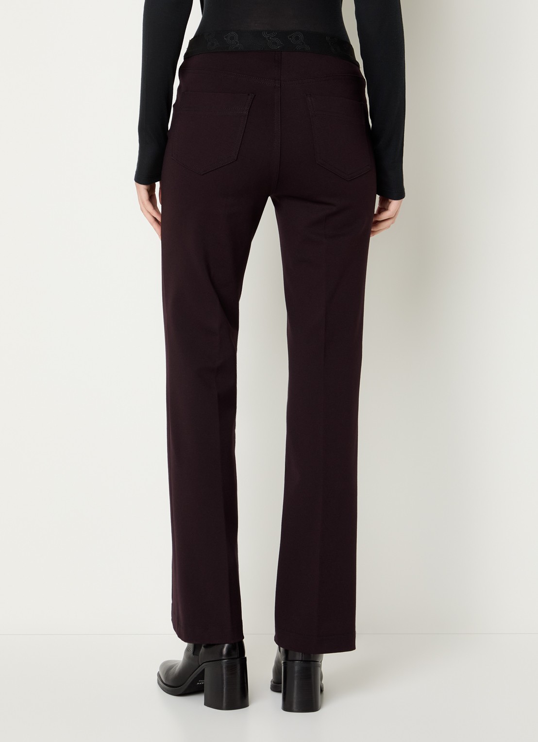 Gardeur Mid waist flared pantalon met stretch - achterkant aubergine