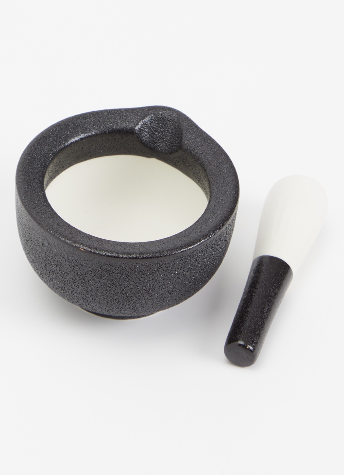 GEFU Grino vijzel met stamper 7,7 cm - detail zwart