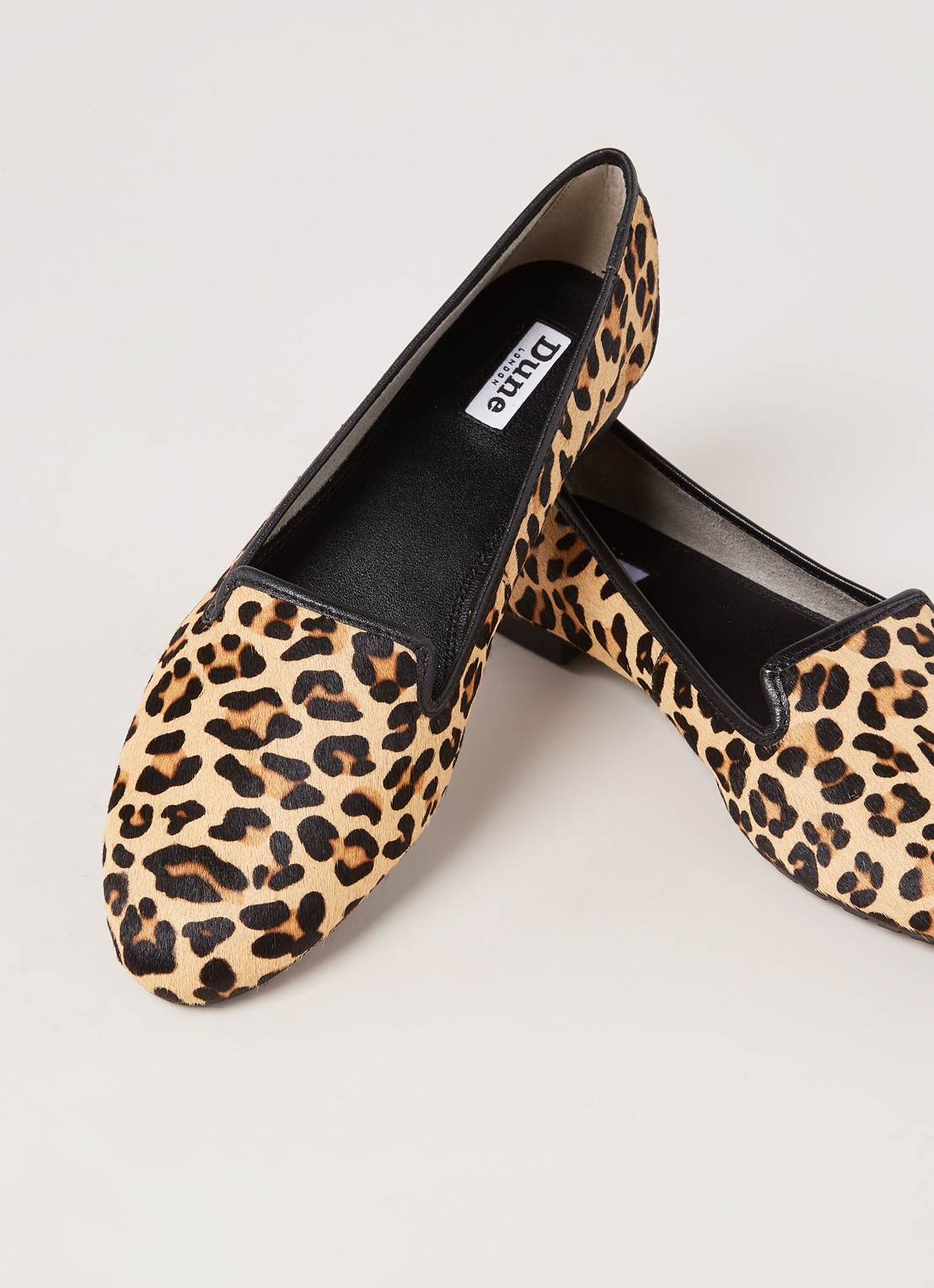 Genevene loafer met ponyhair en luipaardessin - detail 2 bruin