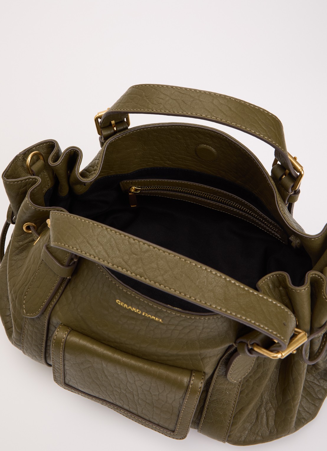 Gerard Darel 18H handtas van schapenleer met afneembare schouderriem - detail bronsgroen