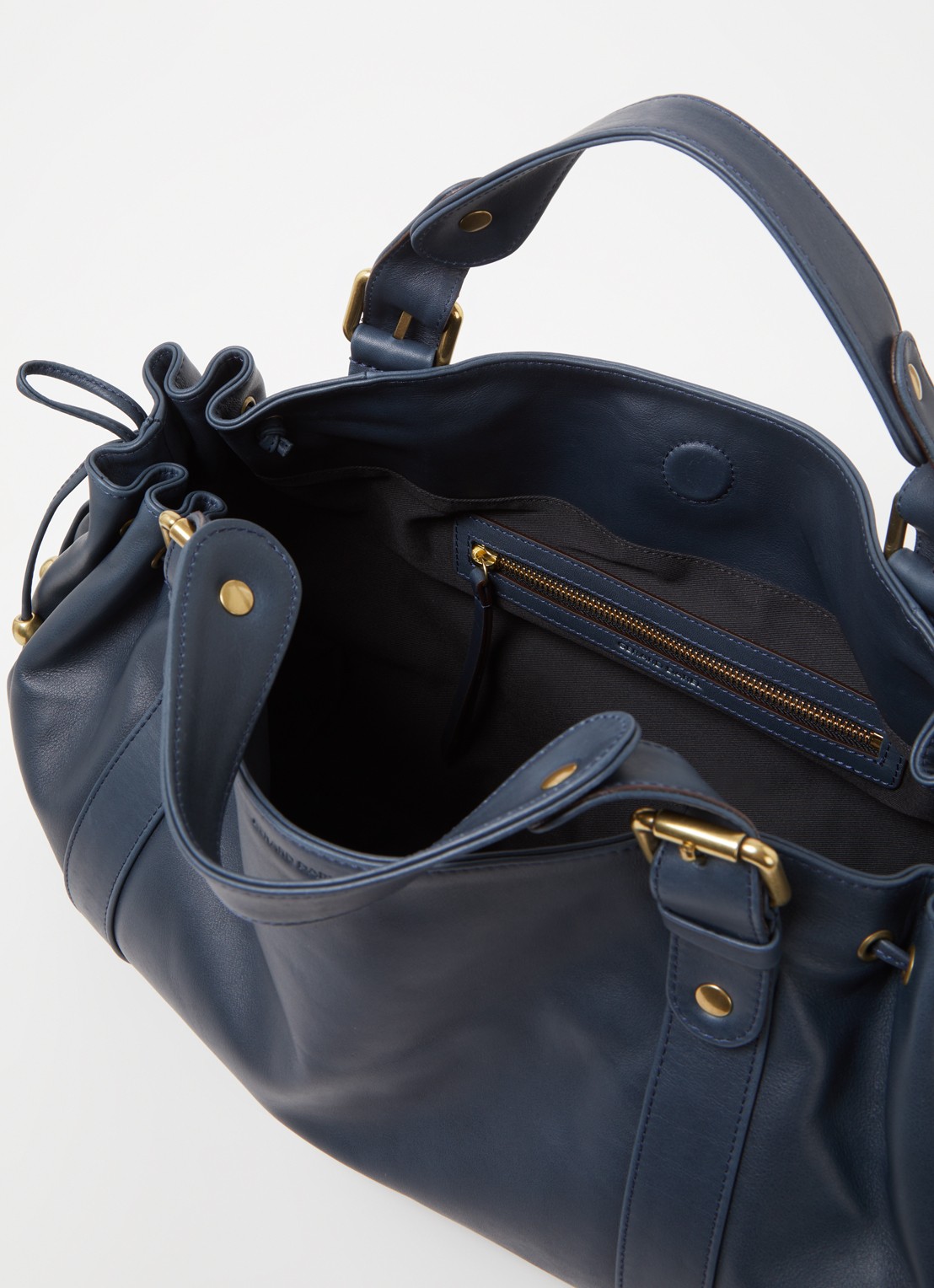 Gerard Darel 24H handtas van kalfsleer - detail donkerblauw