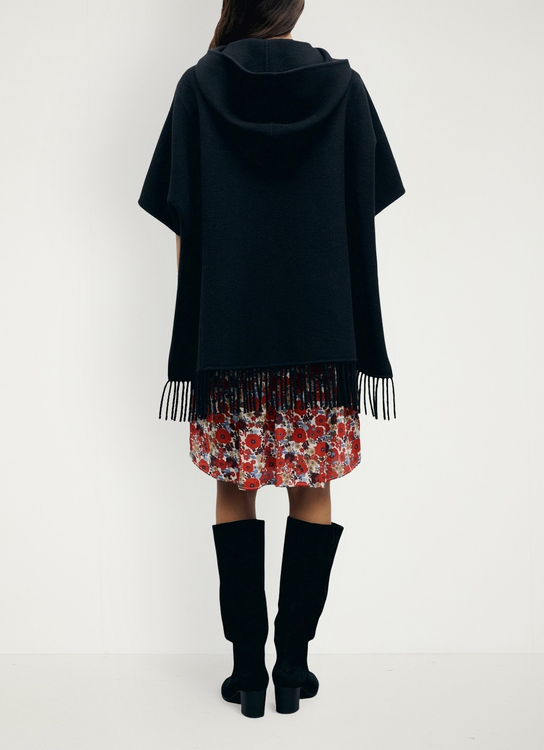 Gerard Darel Ady cape in wolblend met franjes - achterkant 4 zwart