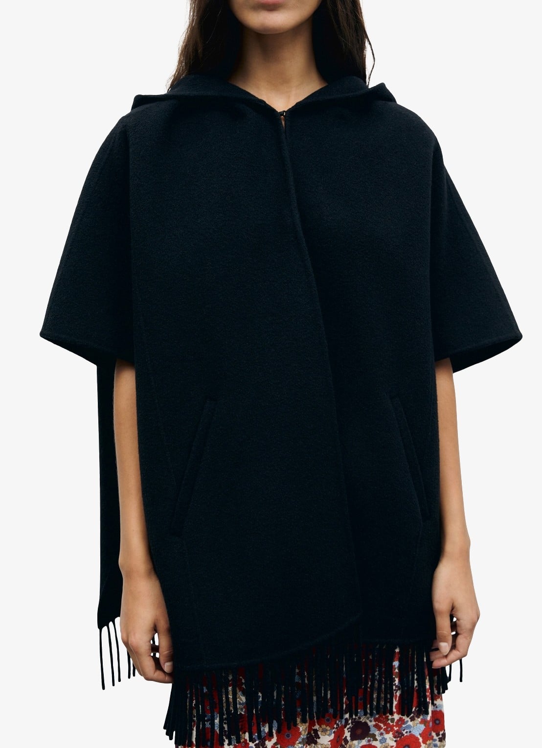 Gerard Darel Ady cape in wolblend met franjes - detail zwart