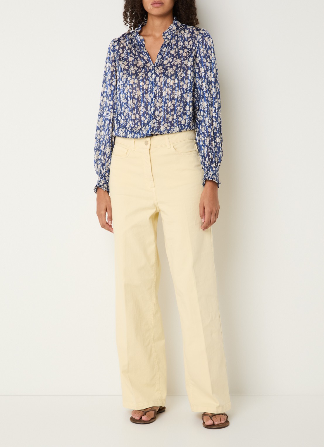 Gerard Darel Aelina high waist loose fit jeans met gekleurde wassing - voorkant 4 lichtgeel