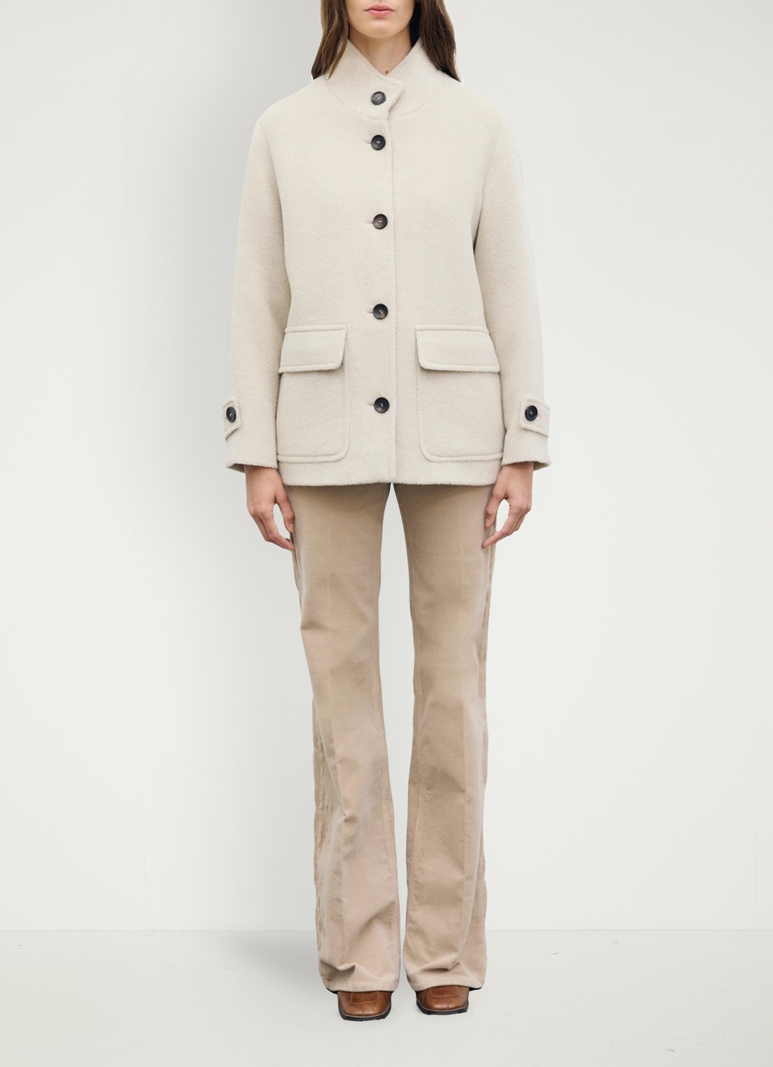 Gerard Darel Alay korte mantel in wolblend met klepzakken - voorkant 5 gebroken wit