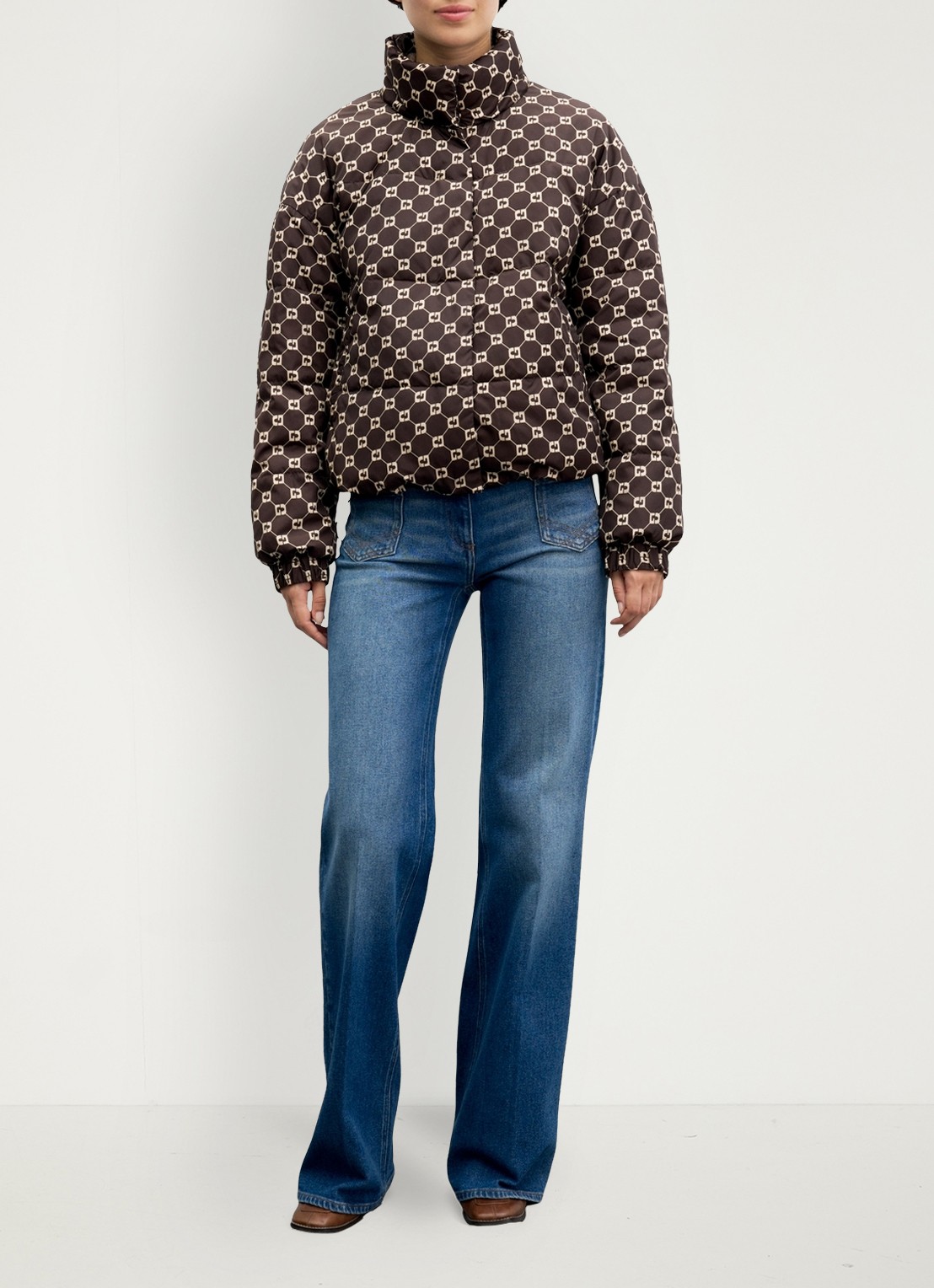 Gerard Darel Amar puffer jack met monogram dessin - detail bruin