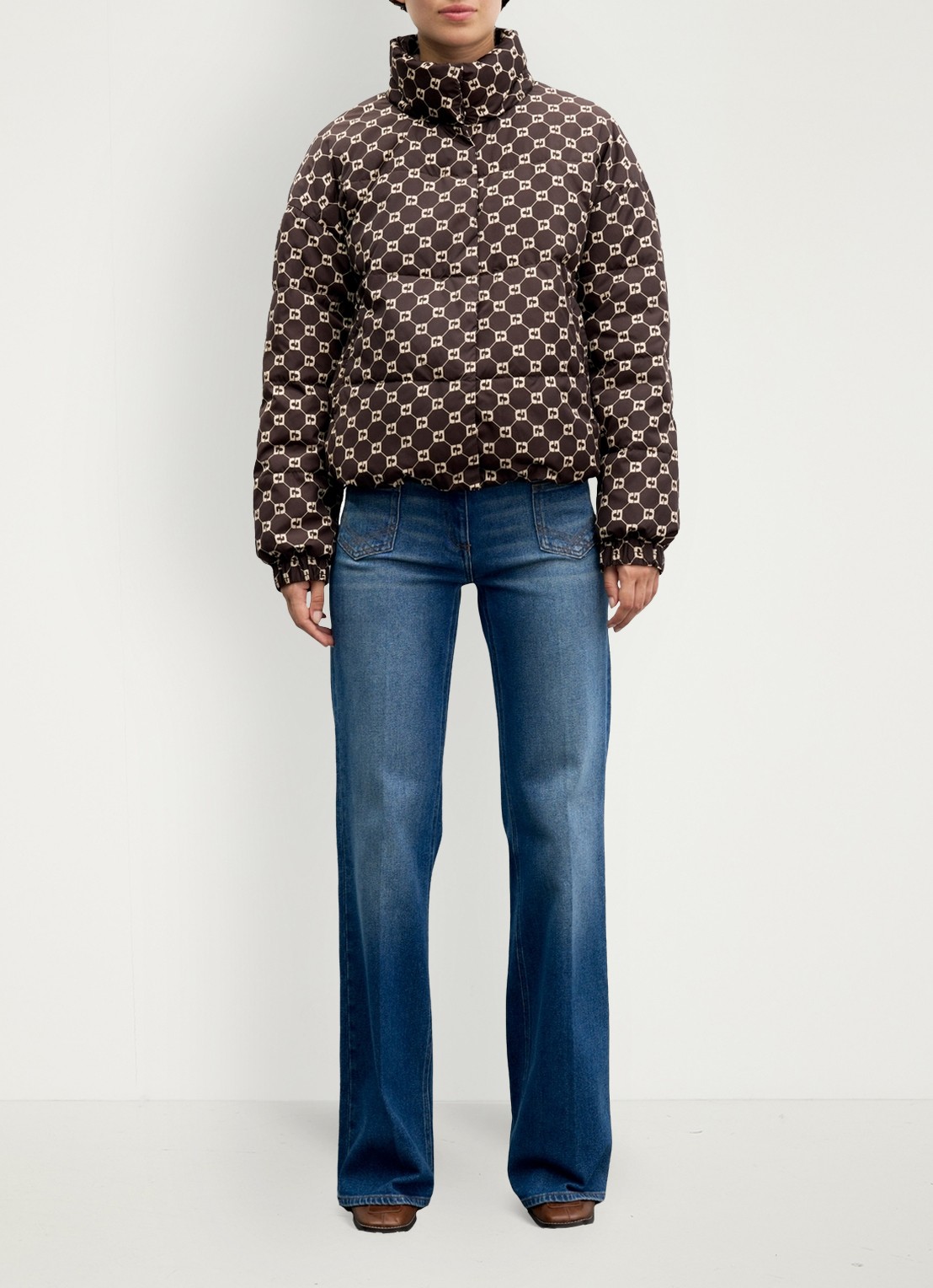Gerard Darel Amar puffer jack met monogram dessin - voorkant 5 bruin