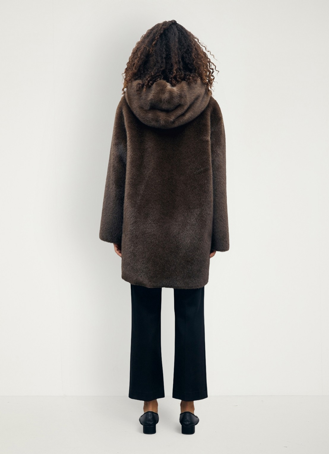 Gerard Darel Amy jas van imitatiebont met capuchon - achterkant 5 naturel