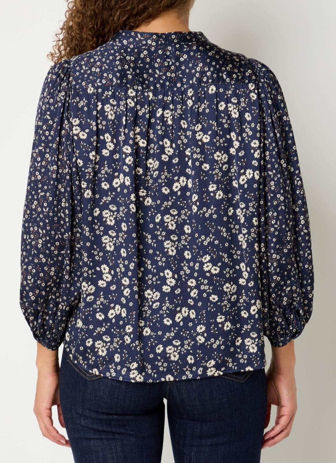 Gerard Darel Anaelle blouse met bloemenprint - achterkant 2 donkerblauw
