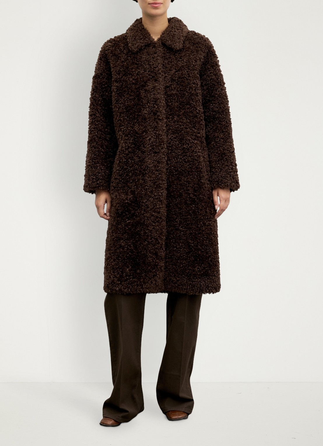 Gerard Darel Asta mantel van teddy - detail donkerbruin