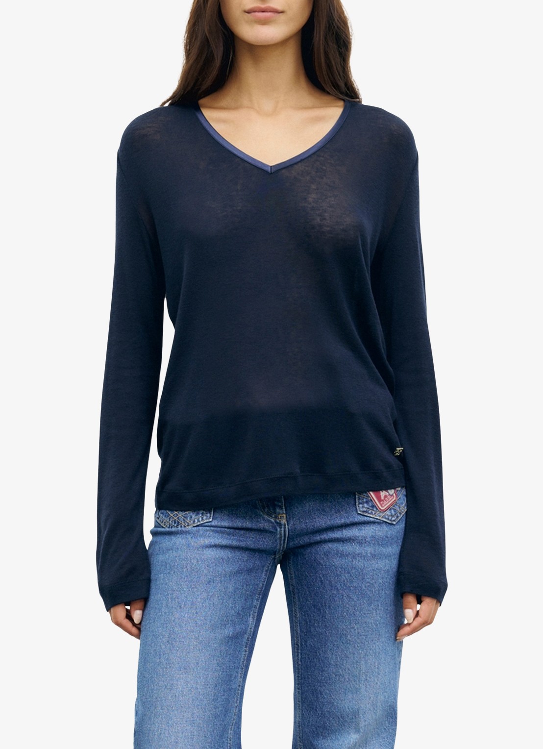 Gerard Darel Belen longsleeve in wolblend met V-hals - detail donkerblauw
