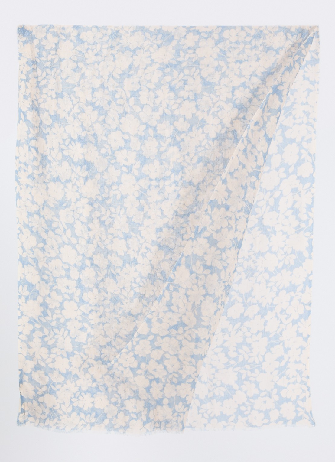 Gerard Darel Dalia sjaal van linnen met bloemenprint 180 x 70 cm - detail 2 lichtblauw