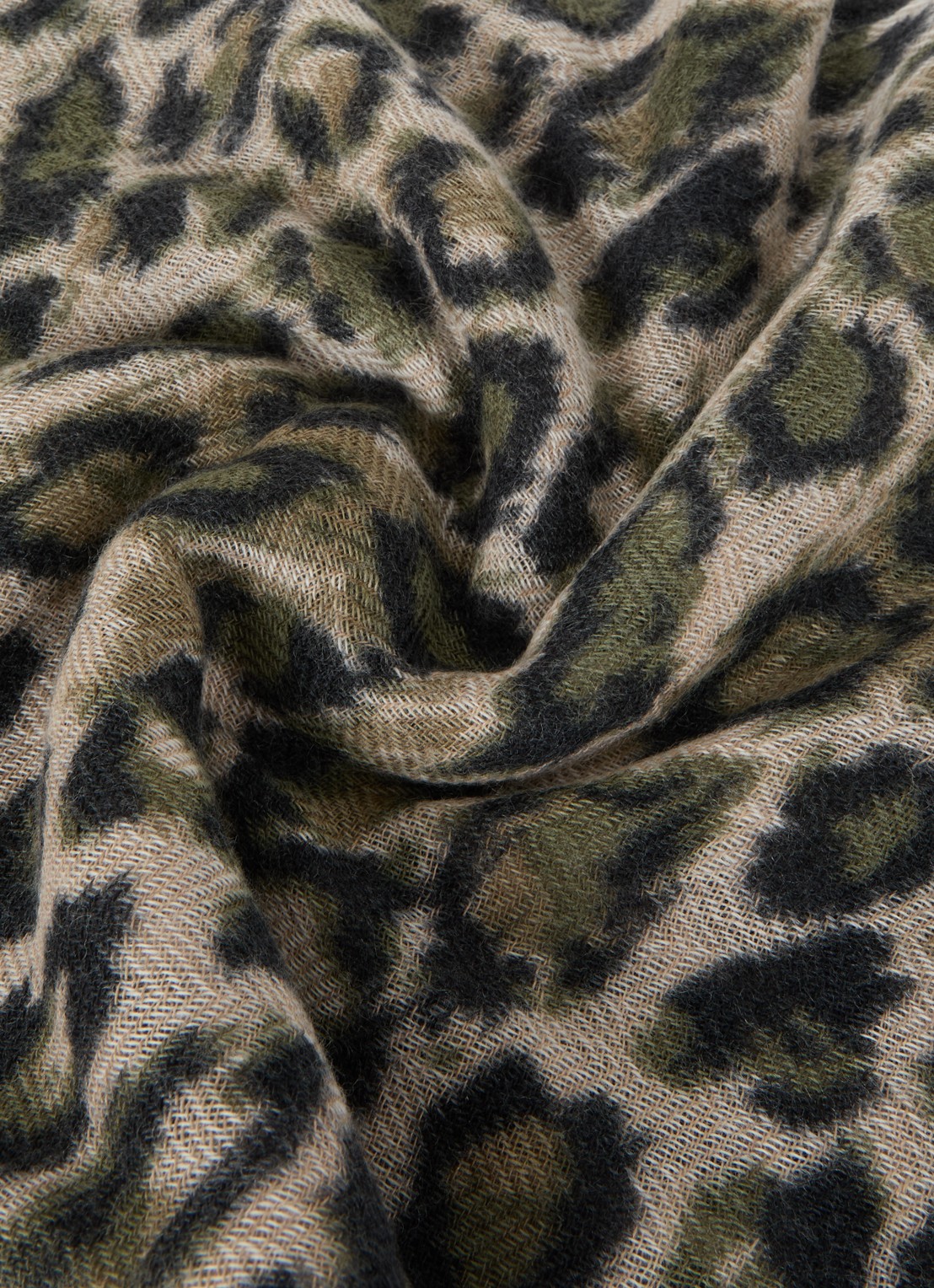 Gerard Darel Dany sjaal in kasjmierblend 185 x 75 cm - detail 3 donkergroen