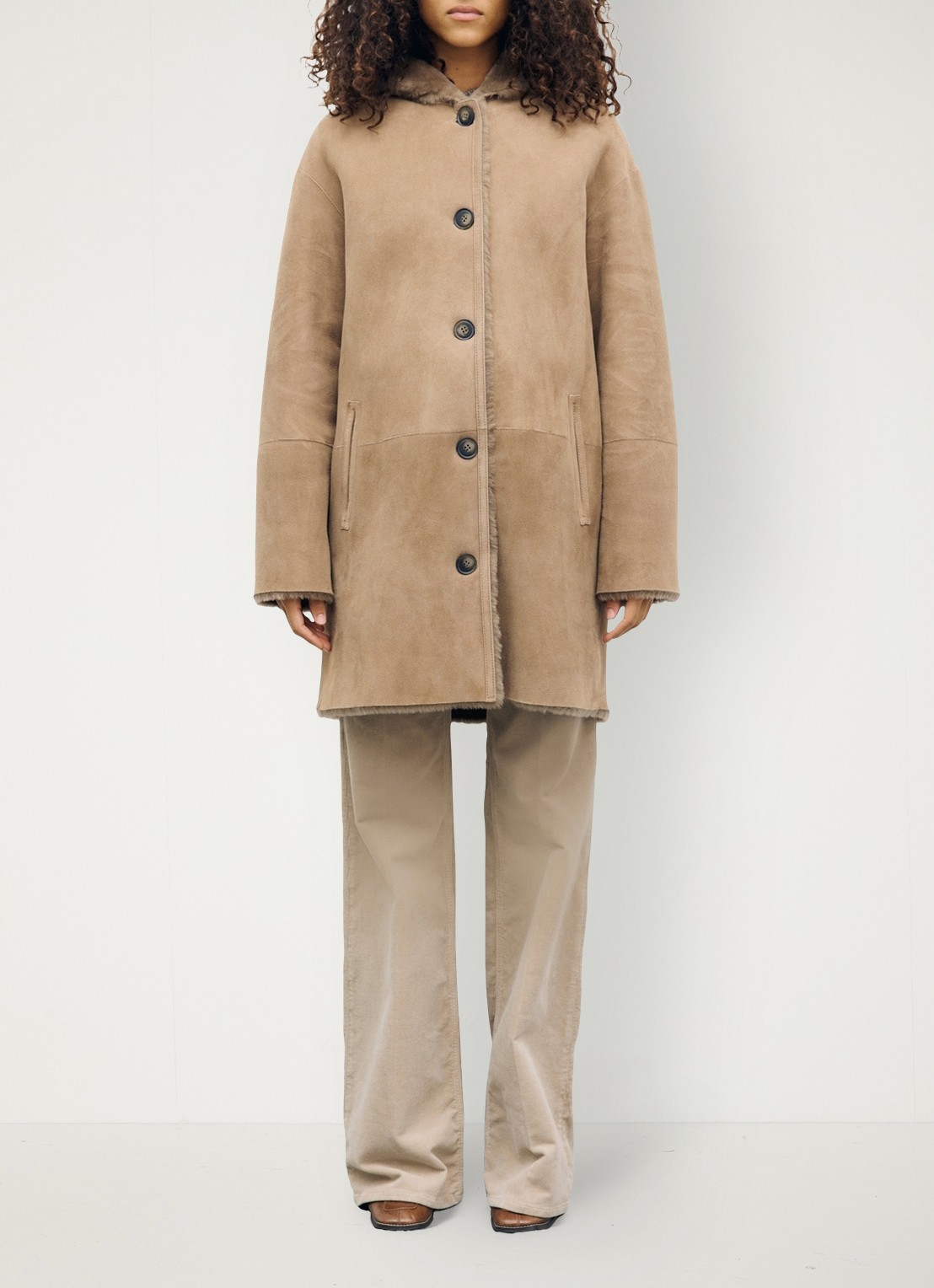 Gerard Darel Flora reversible lammy coat van leer met capuchon - voorkant 5 lichtbruin