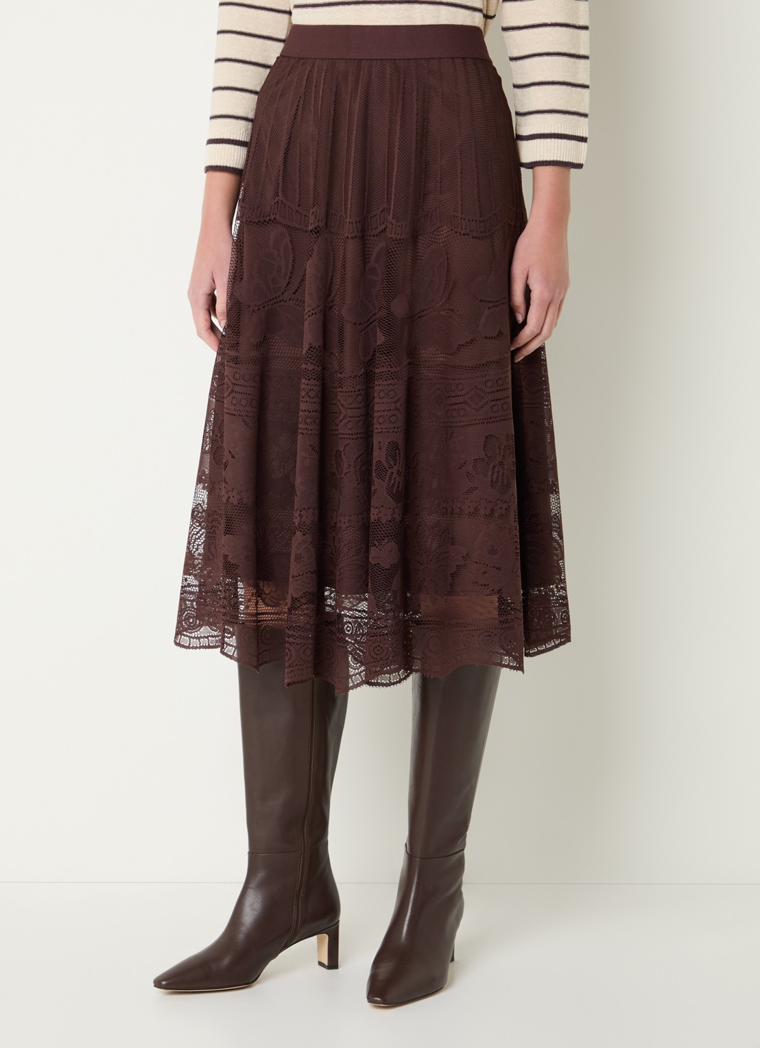 Gerard Darel Jany midi rok met bloemenprint van kant - detail donkerbruin