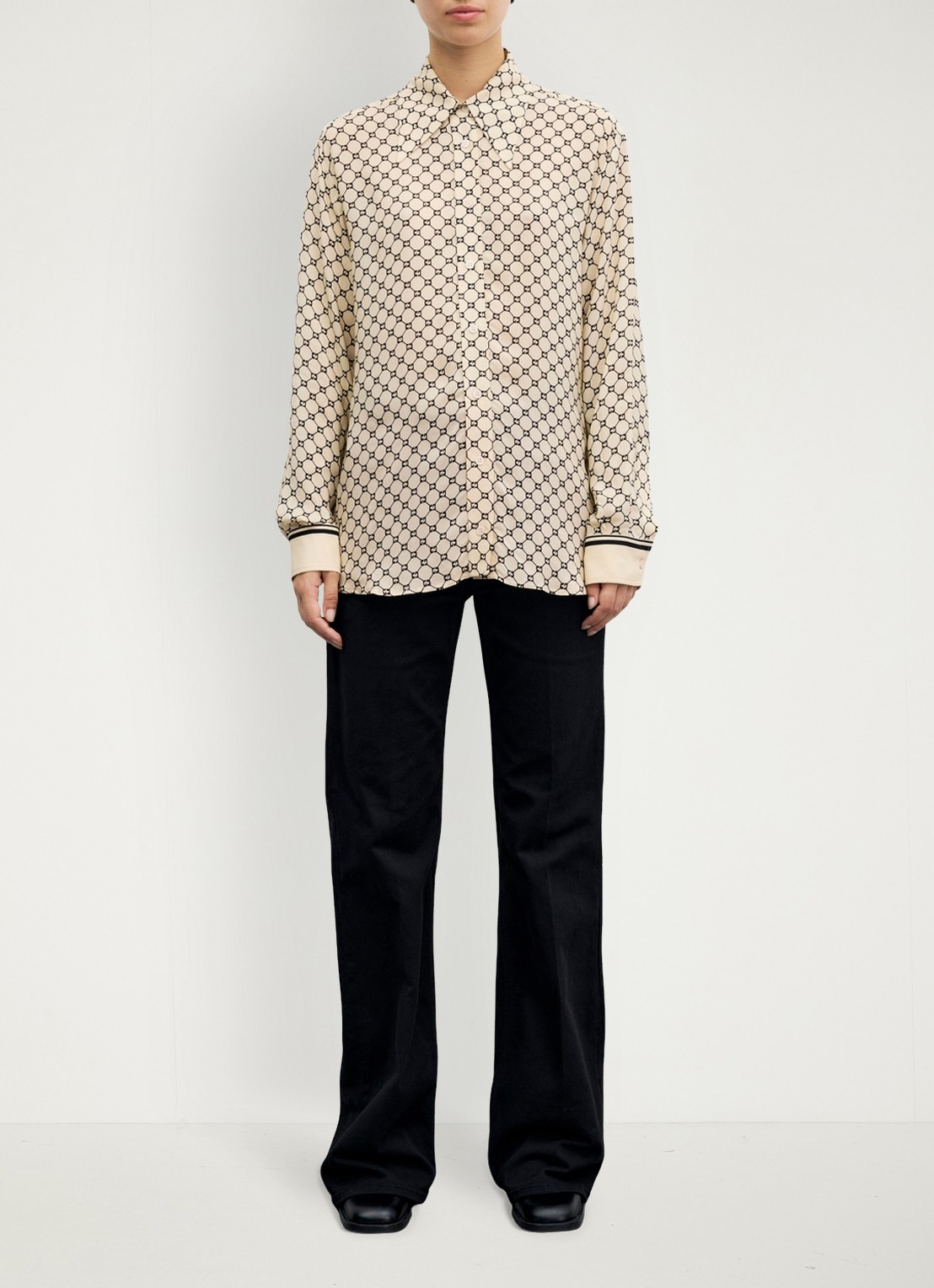 Gerard Darel Jimi blouse met monogram print - voorkant 2 creme