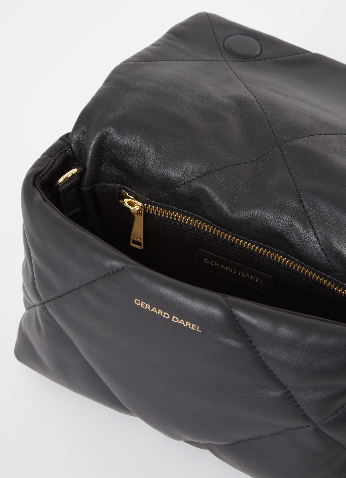 Gerard Darel Le Fanny clutch van quilted lamsleer met afneembare schouderriem - detail 3 zwart