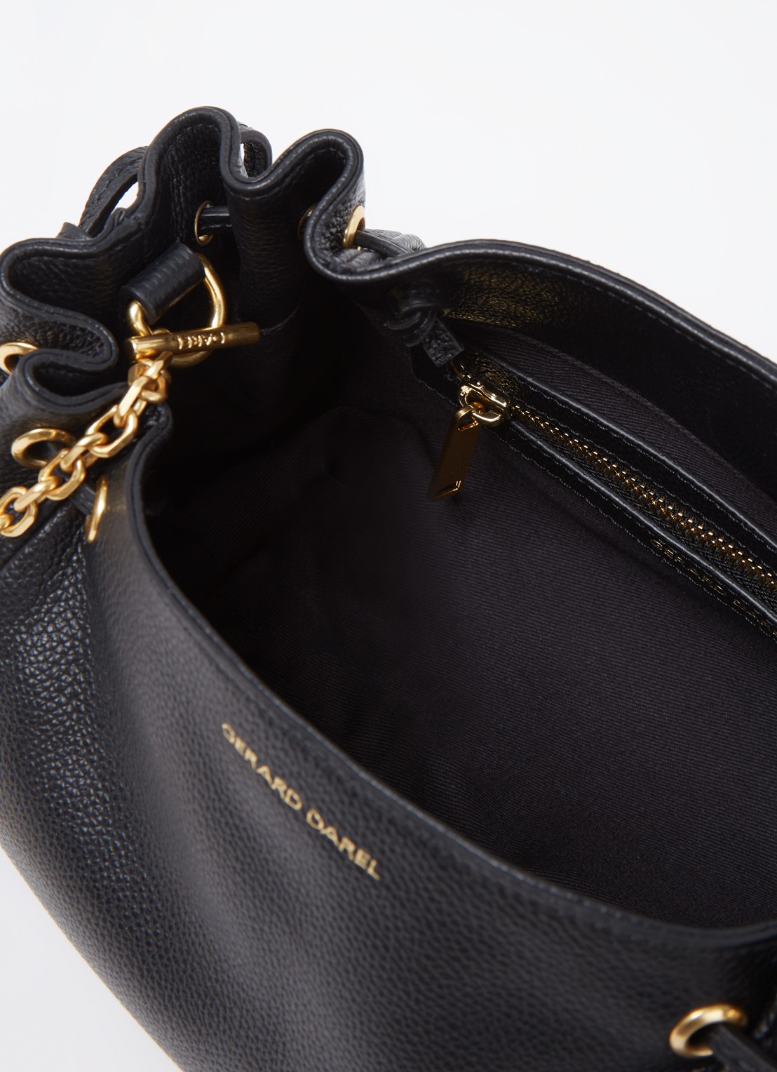 Gerard Darel Le Mini 24 crossbodytas van leer - detail zwart