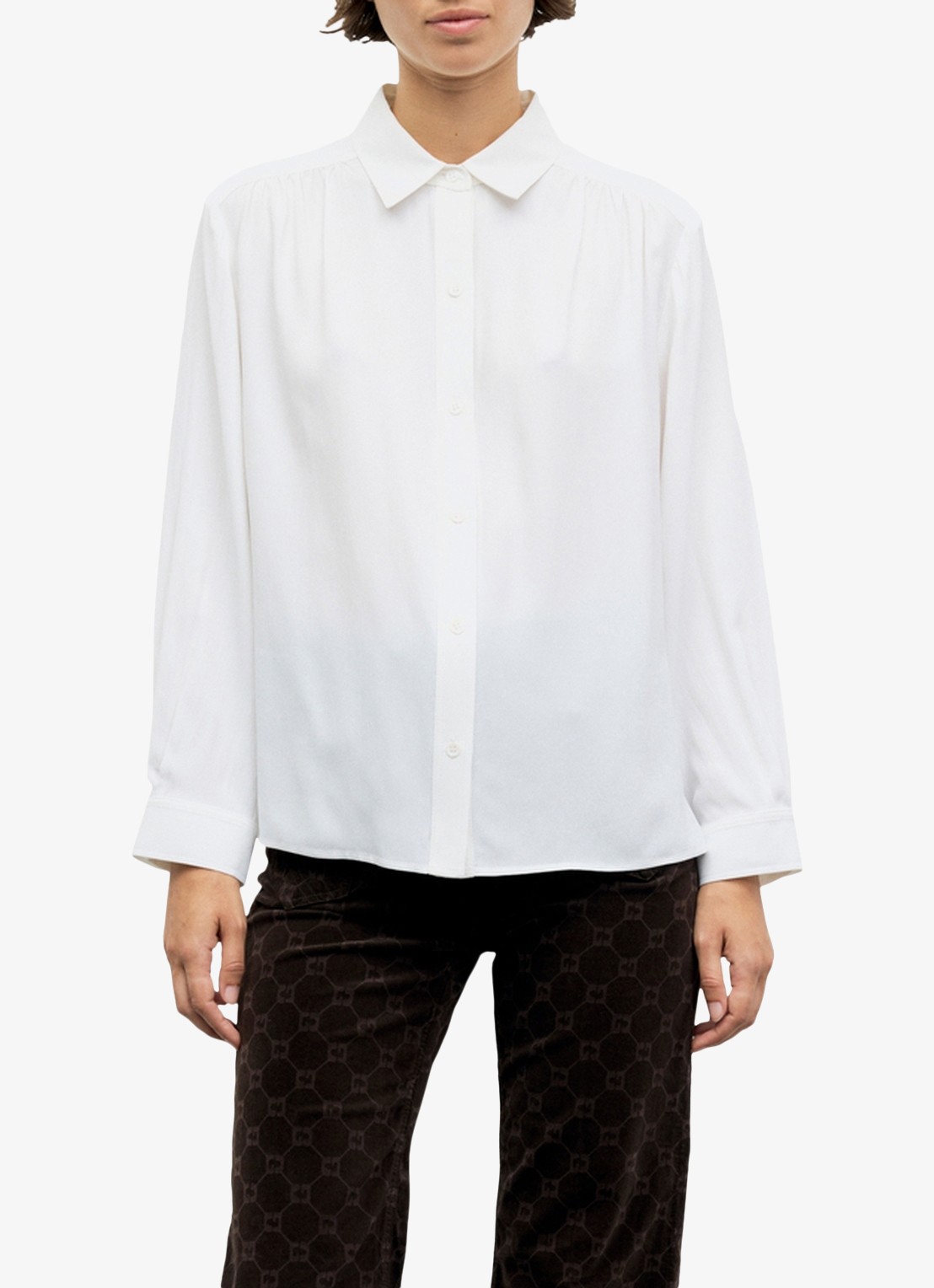Gerard Darel Lilie blouse in zijdeblend met plooien - detail creme