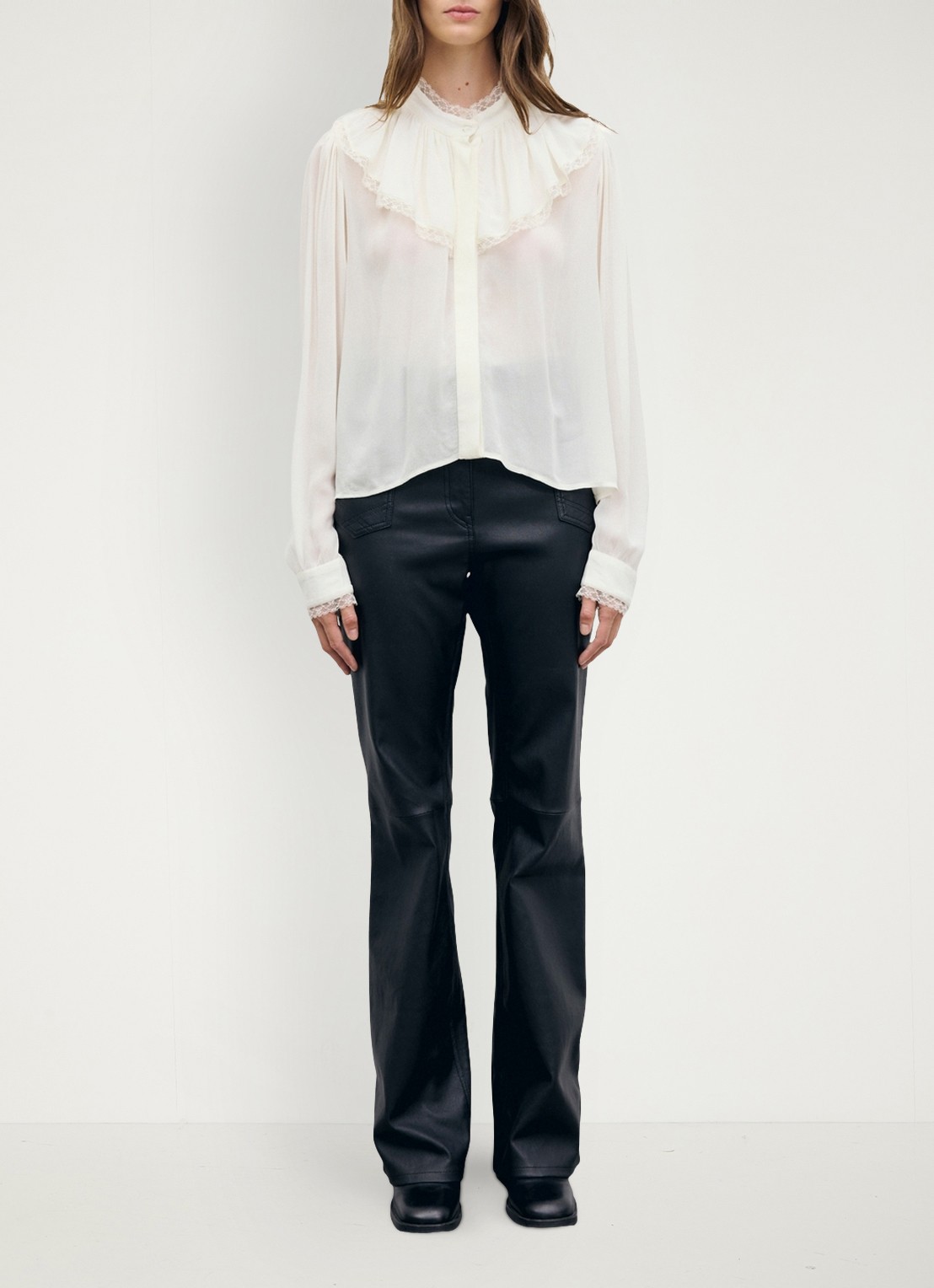 Gerard Darel Lumina blouse van crêpe met ruches en kant - voorkant 3 creme