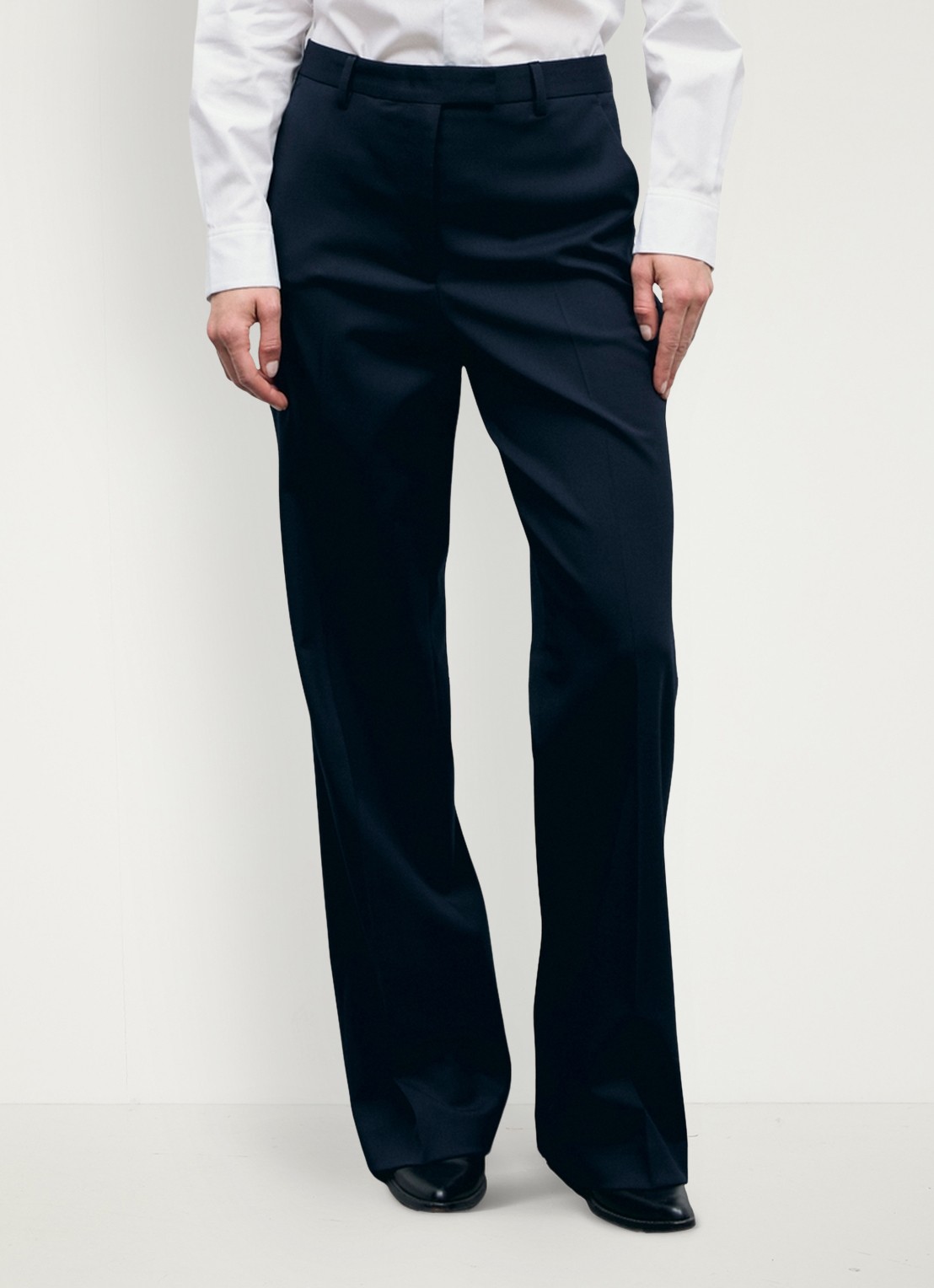 Gerard Darel Megan mid waist straight leg pantalon in wolblend - detail blauw