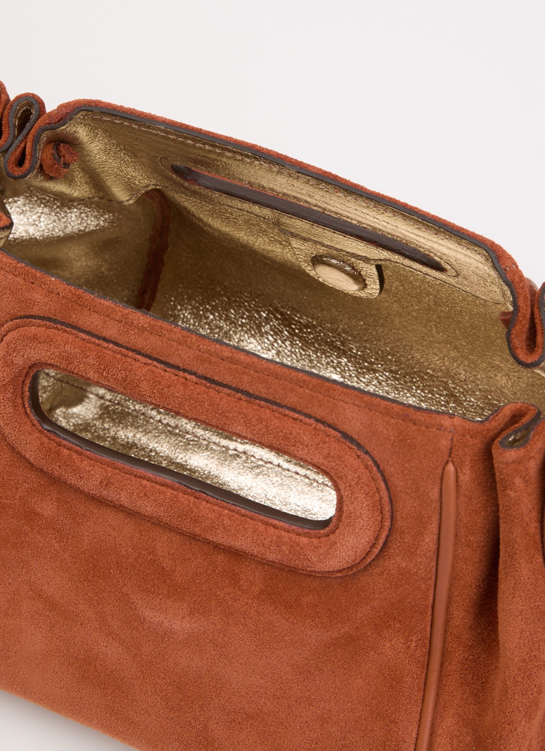 Gerard Darel Mini Dany schoudertas van suéde  - detail roestbruin