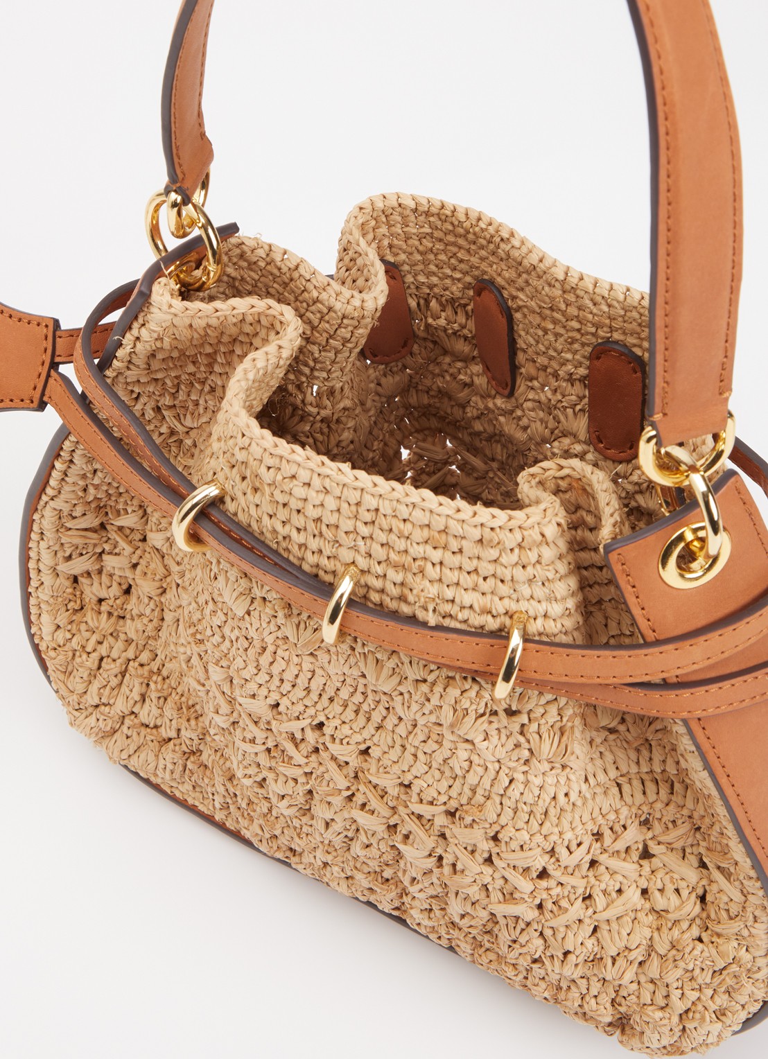 Gerard Darel Mini Romy handtas van raffia met leren details - detail roestbruin