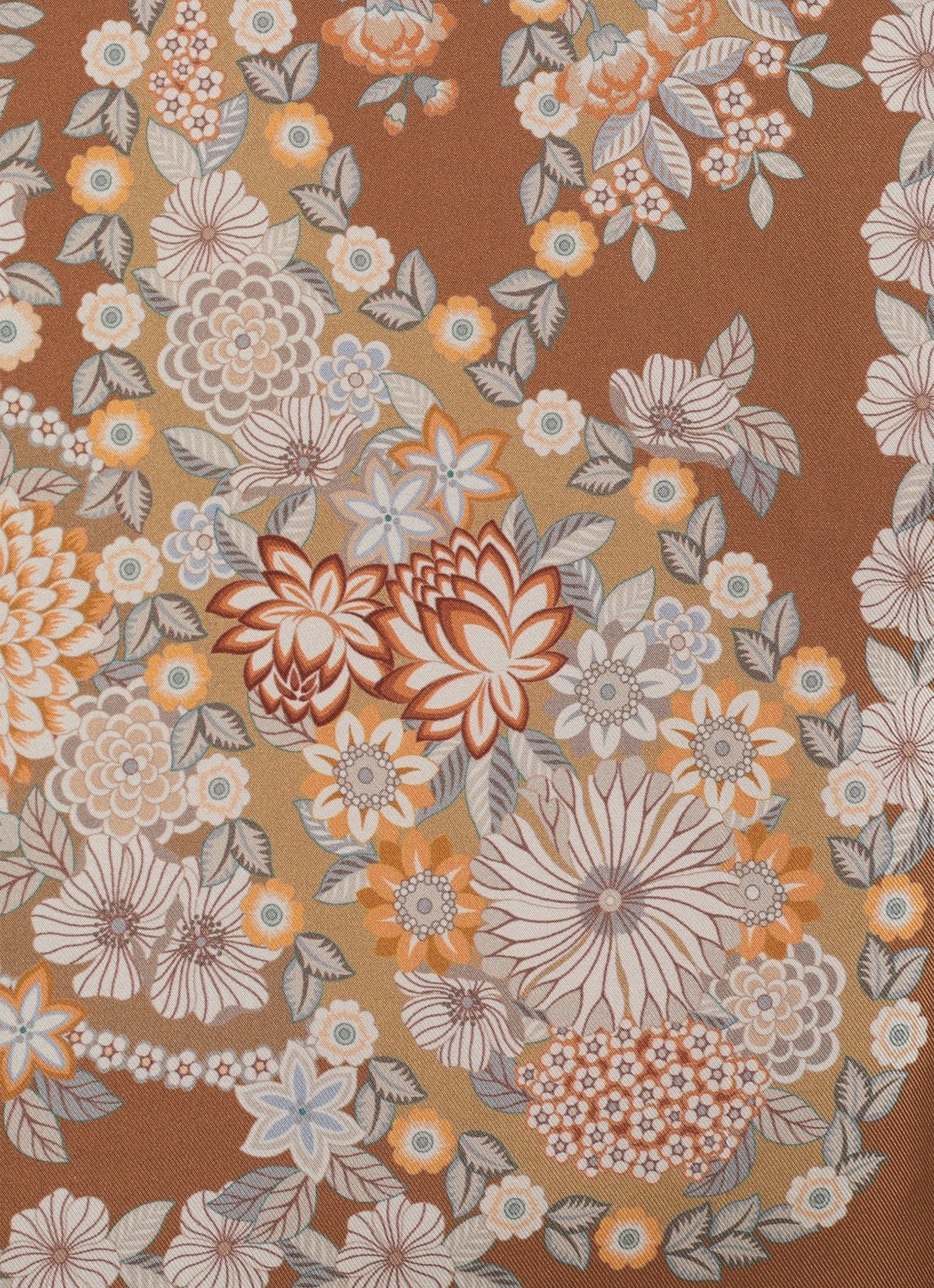 Gerard Darel Siloe sjaal van zijde met bloemenprint - detail 2 mosgroen