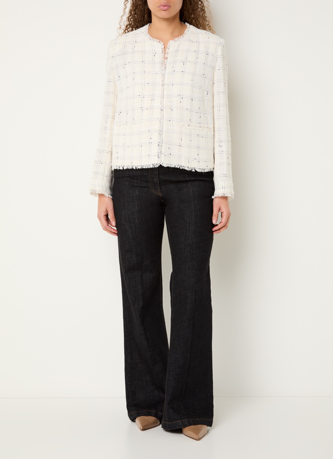 Gerard Darel Taissa cropped blazer met opgestikte zakken - voorkant 3 creme
