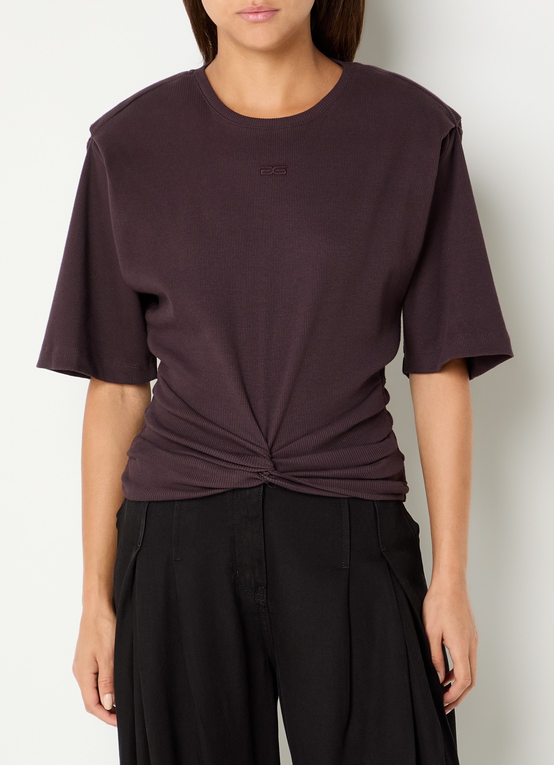 Gestuz Betty top met schoudervulling - detail 4 bruin