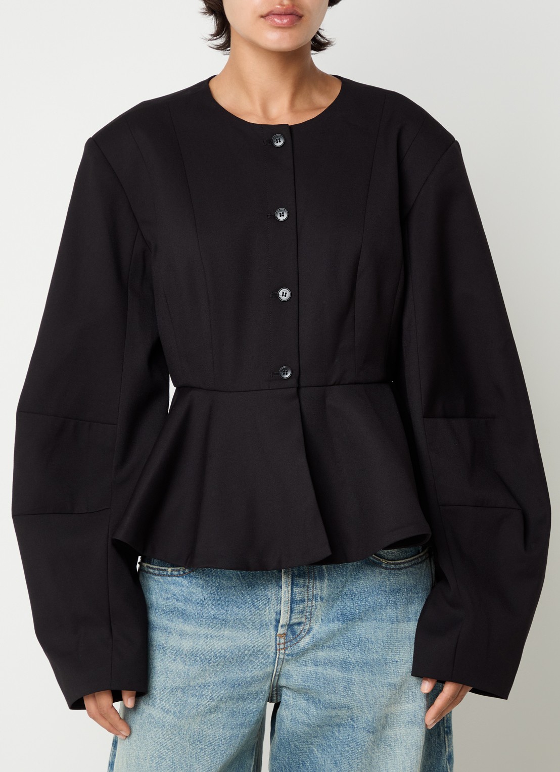 Gestuz Blazer met ronde hals en peplum - detail 4 zwart