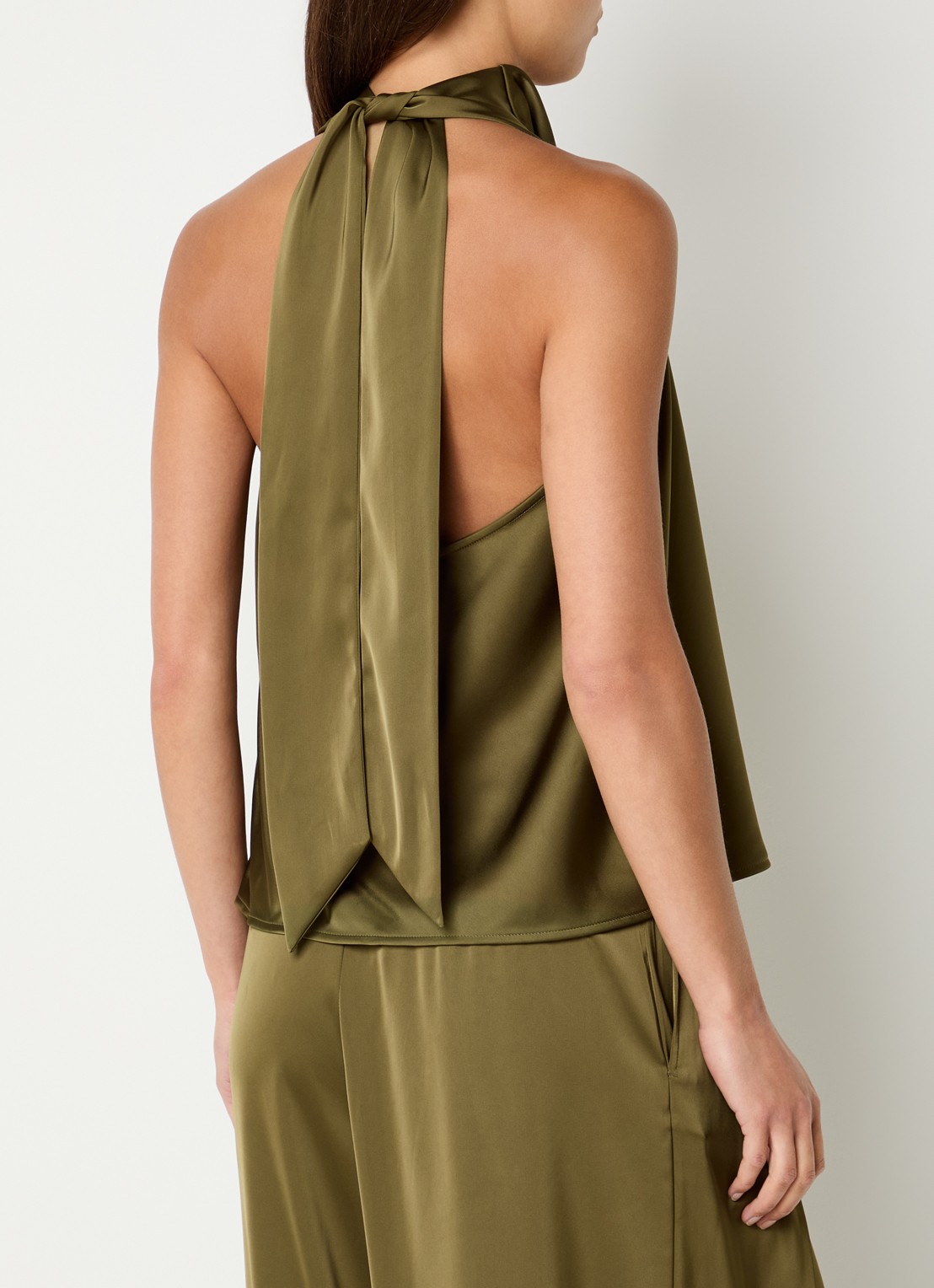 Gestuz Cerina top met rugdecolleté - detail 4 olijfgroen