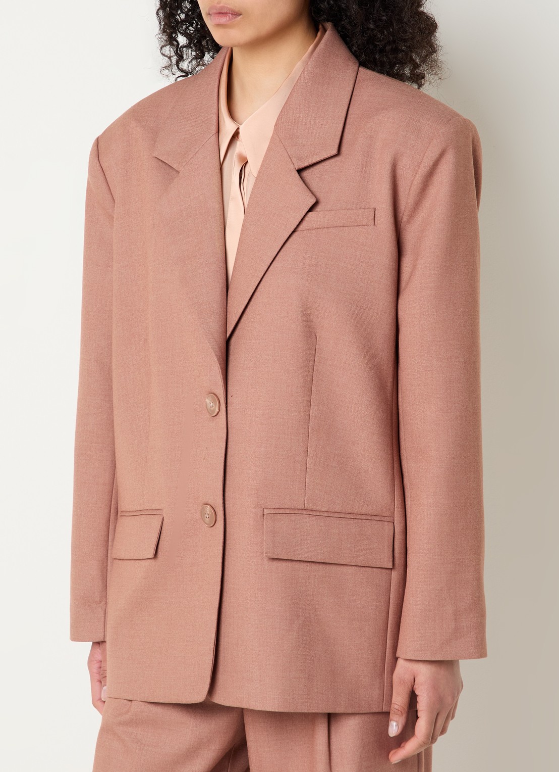Gestuz GZpaula blazer met klepzakken - detail 4 roodbruin