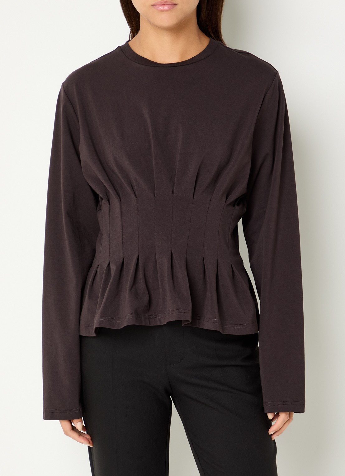 Gestuz Inez longsleeve met plissé - detail 4 aubergine