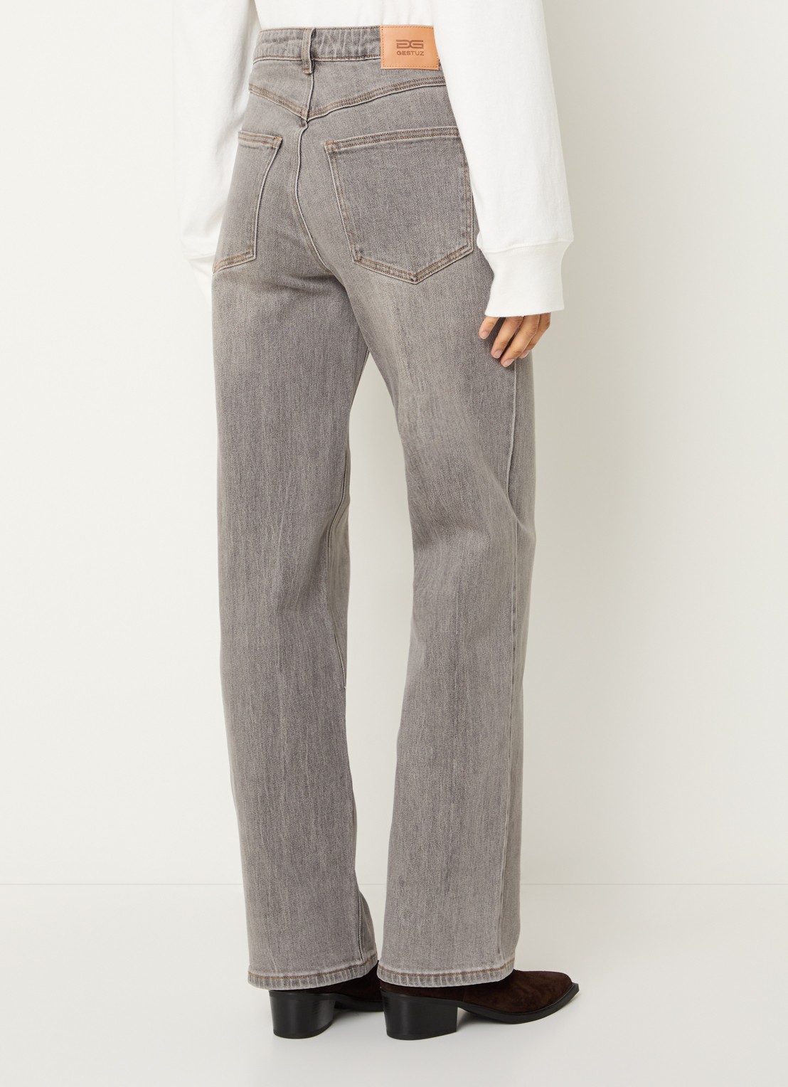 Gestuz Jade high waist straight fit jeans met gekleurde wassing - achterkant 3 grijs
