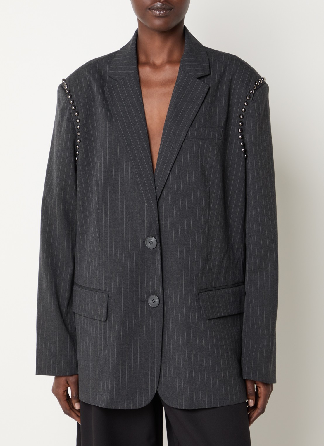Gestuz Lehela oversized blazer met krijtstreep en studs - detail donkergrijs