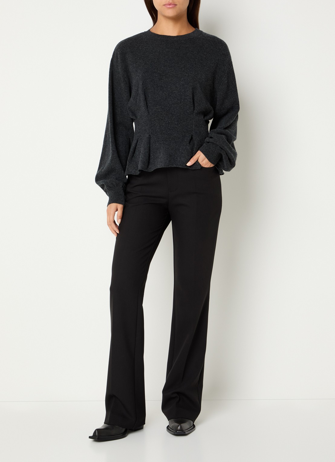 Gestuz Manzi pullover van wol met peplum  - voorkant 4 antraciet
