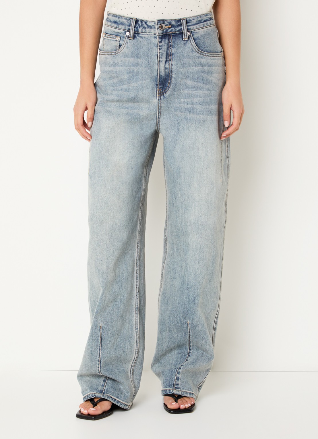 Gestuz Noma high waist loose fit jeans met lichte wassing - detail 4 indigo