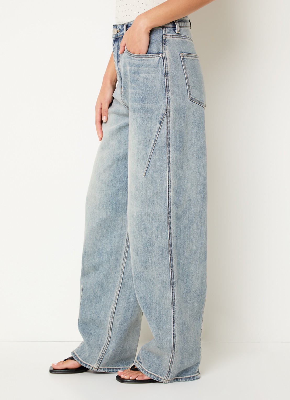 Gestuz Noma high waist loose fit jeans met lichte wassing - detail 5 indigo