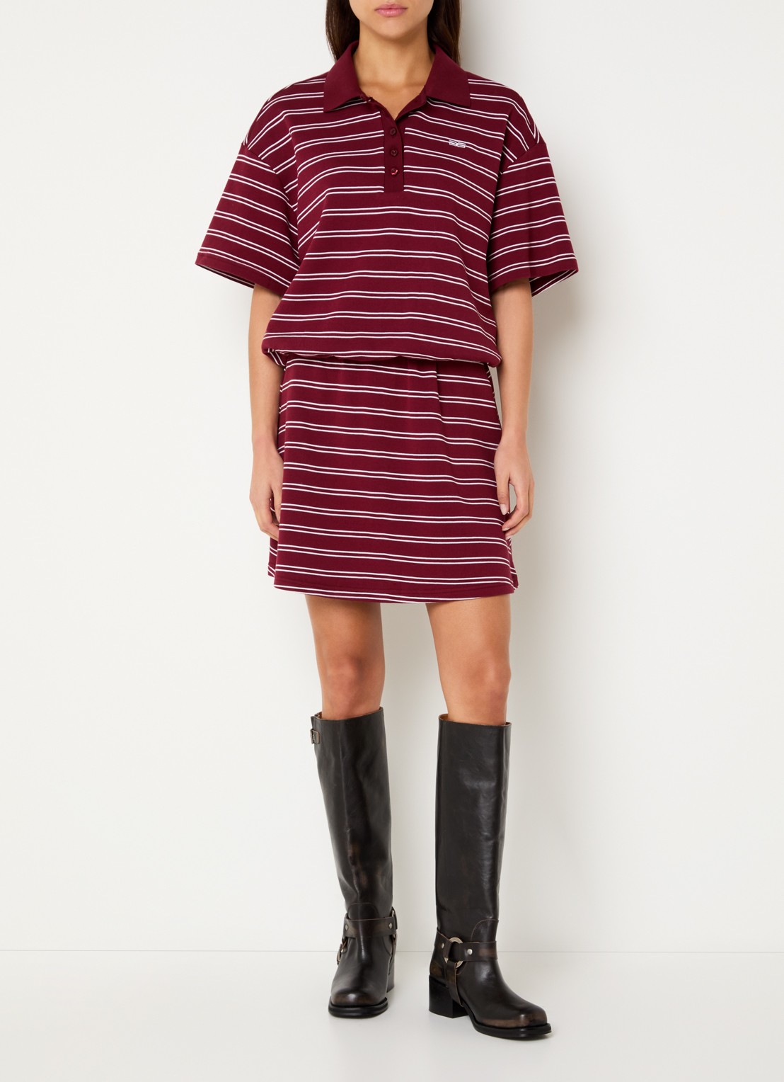 Gestuz Pilova mini rok met streepprint - voorkant 2 bordeauxrood