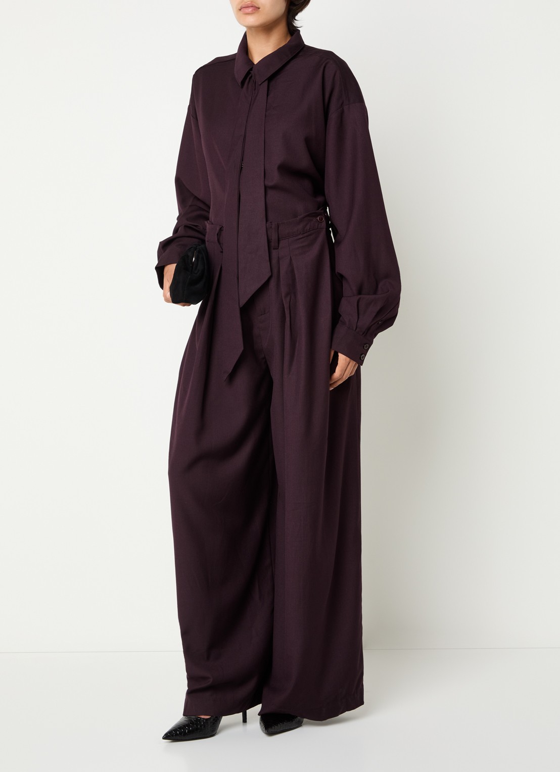 Gestuz Schany oversized blouse met afneembare stropdas - voorkant 2 kastanjebruin
