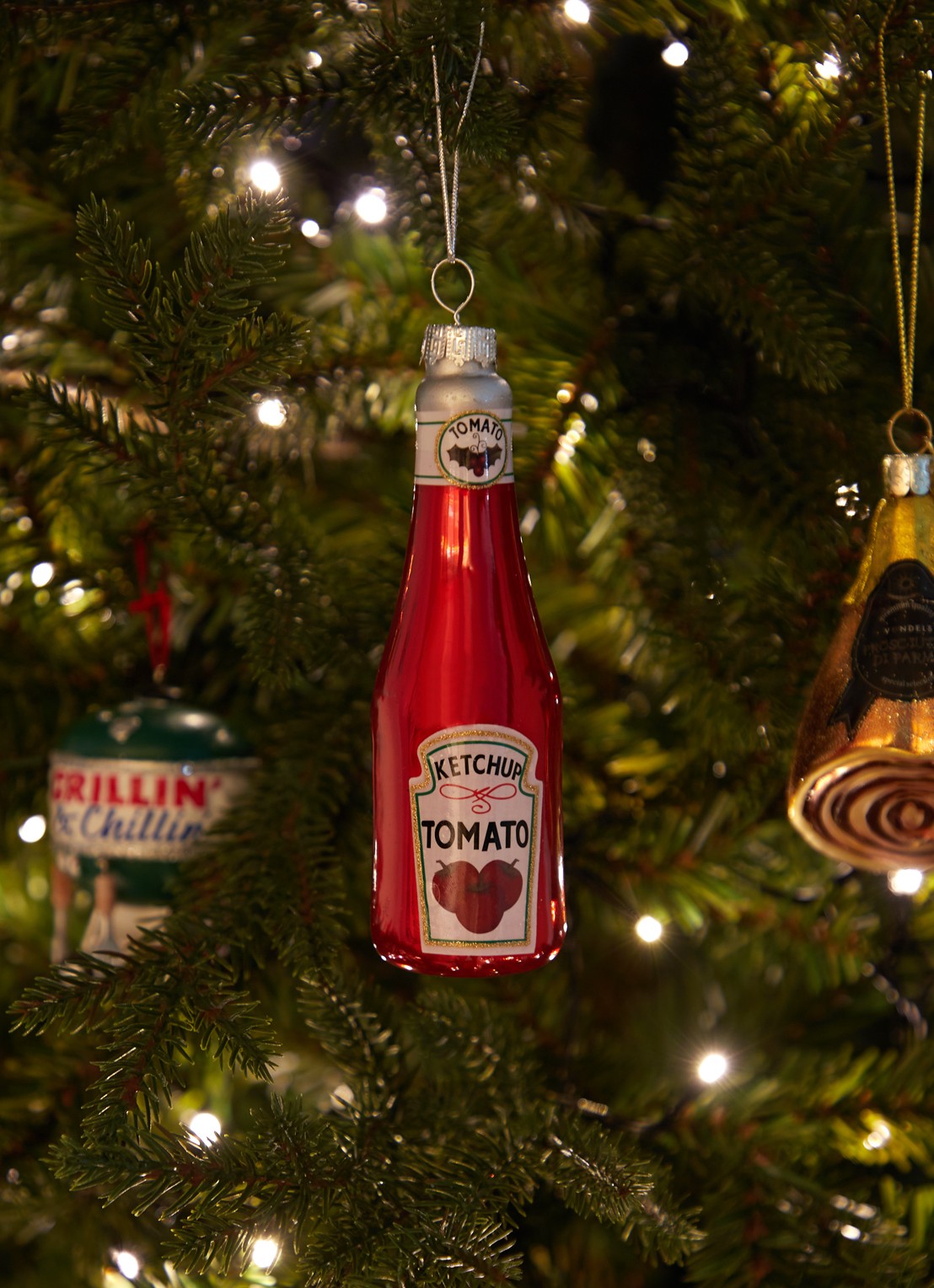 Gisela Graham Bottle of Ketchup kersthanger 13 cm - voorkant 2 steenrood