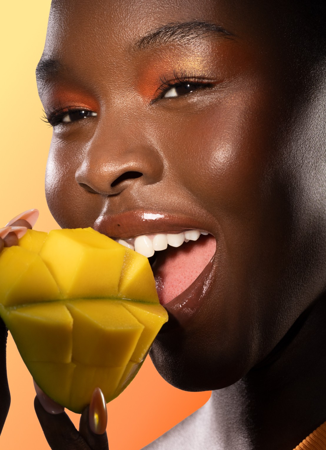 Gisou Honey Infused Lip Oil - lipolie - achterkant 8 mango