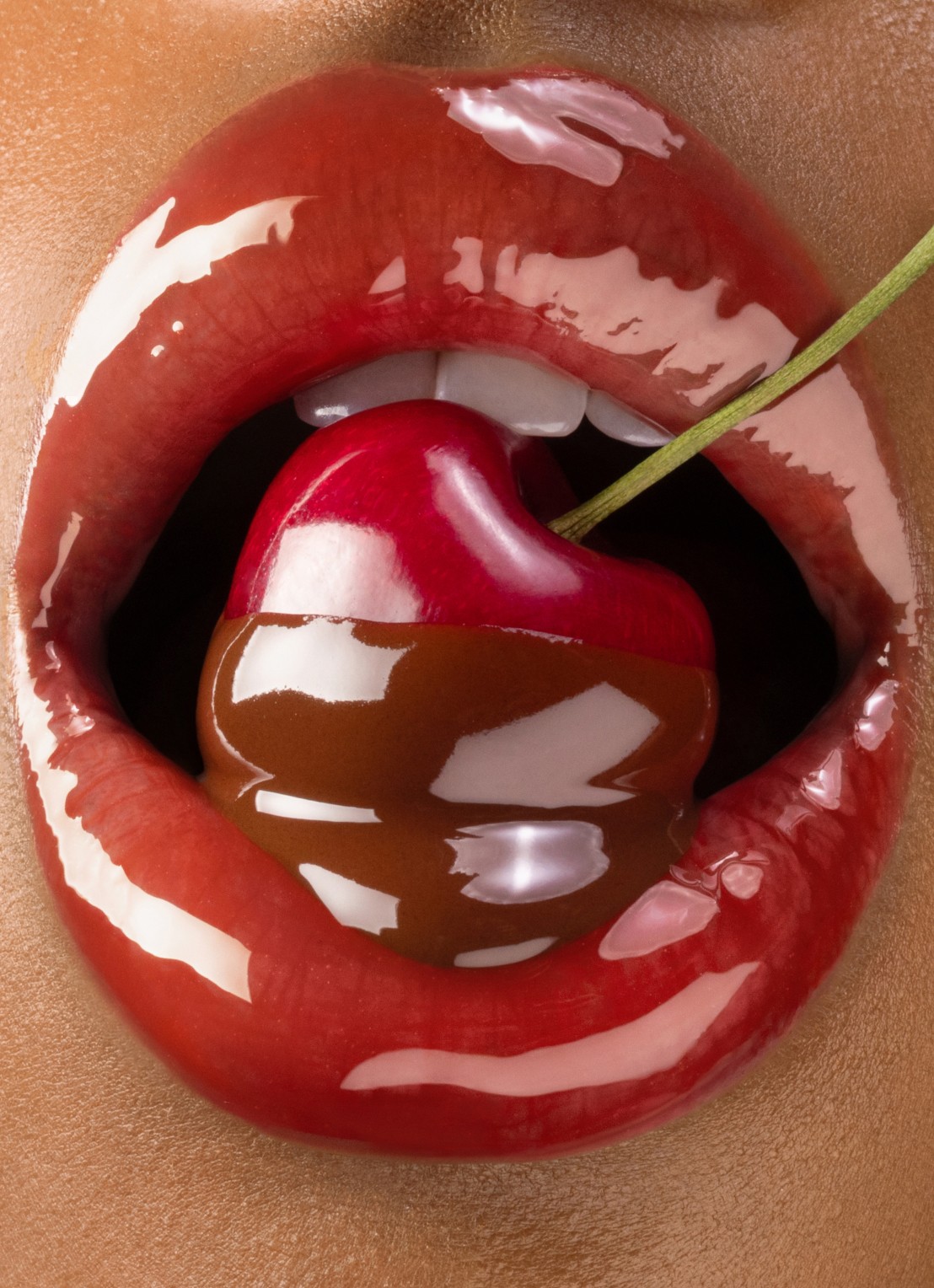 Gisou Honey Infused Lip Oil - lipolie - voorkant 3 cherry chocolate