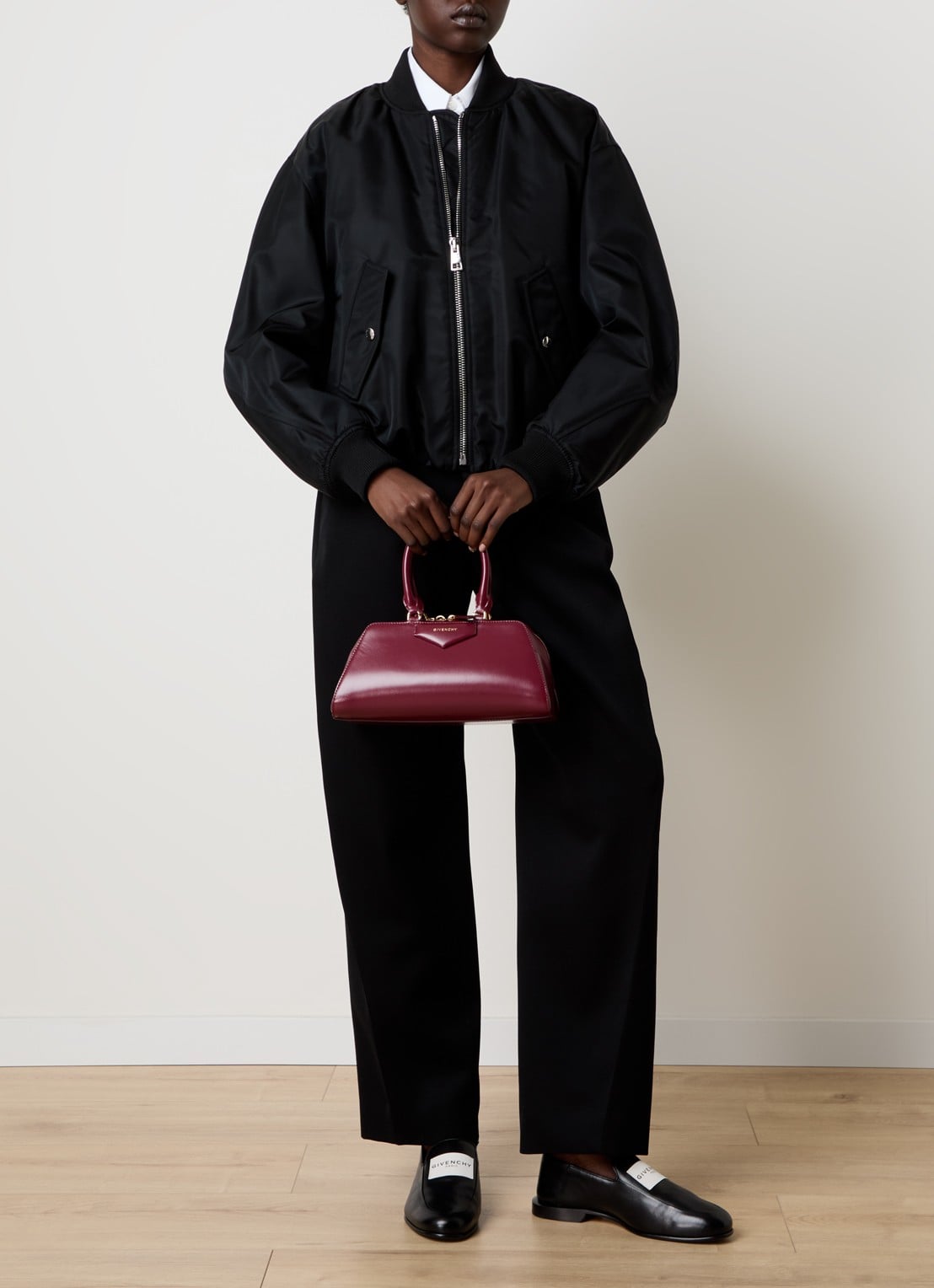 Givenchy Antigona East-West Mini handtas van kalfsleer met afneembare schouderriem - voorkant 6 bordeauxrood