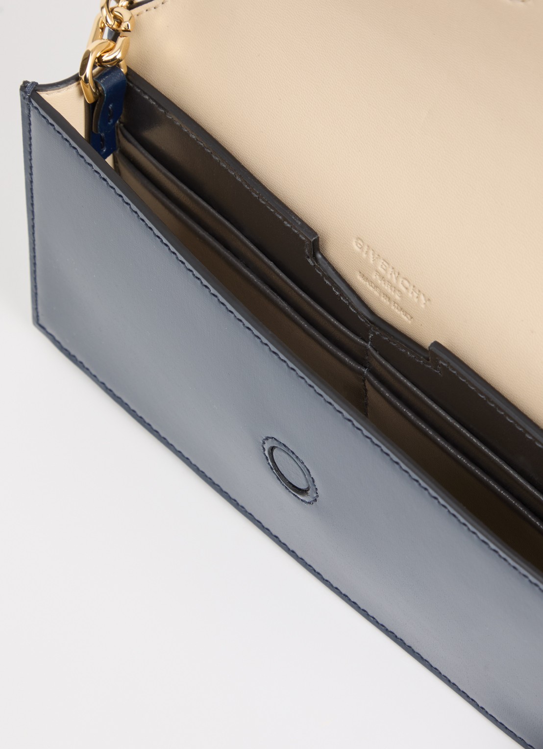 Givenchy Antigona On Chain crossbodytas van kalfsleer - detail 3 donkerblauw