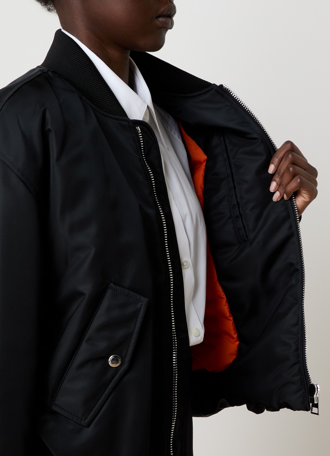 Givenchy Cropped bomberjack met klepzakken - detail 4 zwart