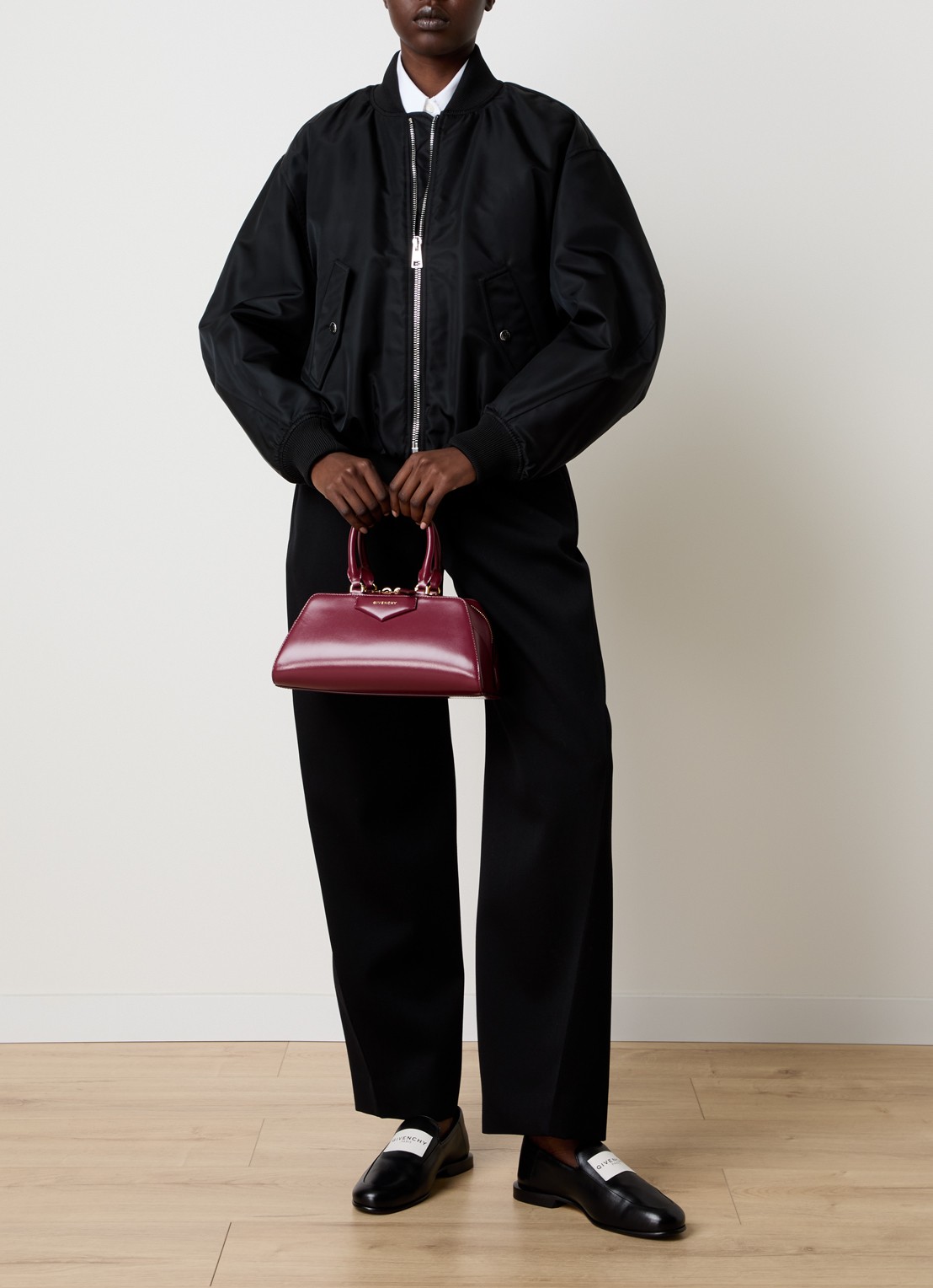 Givenchy Cropped bomberjack met klepzakken - voorkant 2 zwart